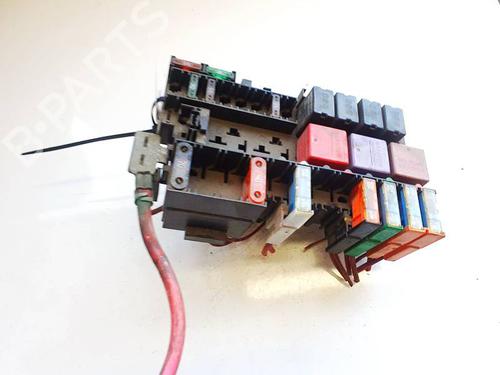 Used Fuse box Fuse box RENAULT SCÉNIC I MPV (JA0/1_, FA0_) 1.9 dTi (JA0N) (98 hp) 32955634 32955634