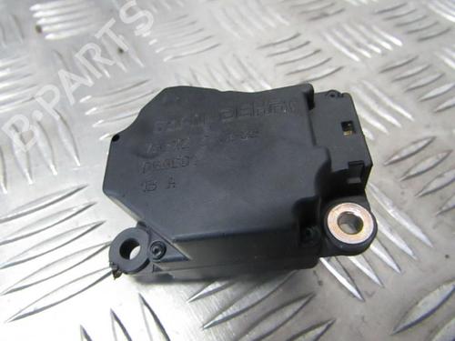 Used Electronic module Electronic module VOLVO V70 II (285) 2.4 (170 hp) 33494403 33494403