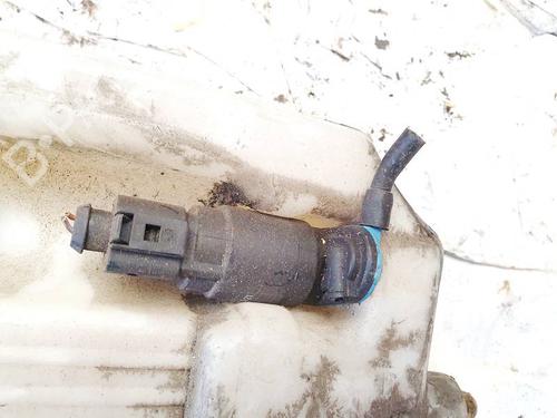 washer-pump-mercedes-benz-cls-c219-2004-2005-2006-2007-2008-2009-2010-2011-35275894 main image