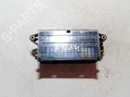 fuse-box-vw-polo-6n2-1999-2000-2001-33516489 main image