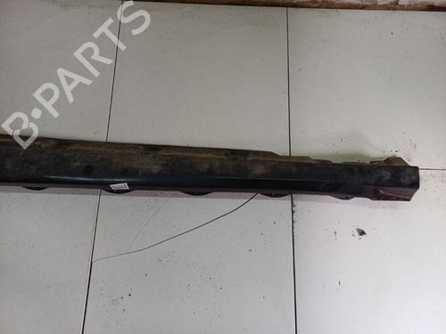 Used Right sideskirt Right sideskirt 37254193 37254193
