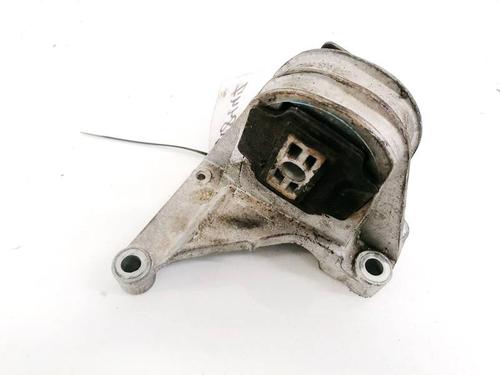 Used Engine mount Engine mount VOLVO V50 (545) 2.4 (140 hp) 32918560 32918560