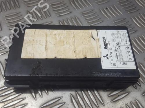 Used Fuse box Fuse box MITSUBISHI COLT VI (Z3_A, Z2_A) 1.5 (Z23A) (109 hp) 33499350 33499350