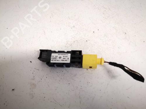 Used Electronic module AUDI A6 C5 (4B2, 4B4) 1.9 TDI (130 hp) 32614812