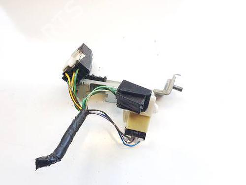 Used Fuse box Fuse box MAZDA PREMACY (CP) 1.9 (CP8W) (100 hp) 33279835 33279835