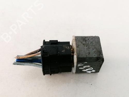 Ander RENAULT MASTER I Van (T__) 2.4 D (71 hp) 33067592