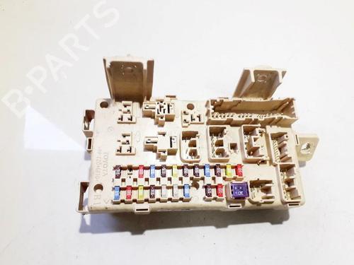 Used Fuse box Fuse box TOYOTA COROLLA Verso (_E12_) 1.8 VVT-i (ZZE122_, ZZE122R) (135 hp) 33509277 33509277