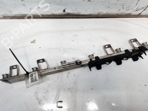 Used Injection rail Injection rail 34779943 34779943