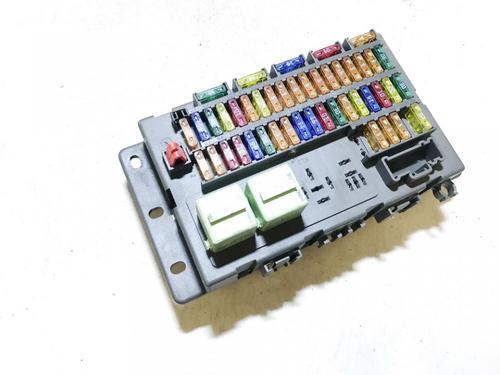 fuse-box-mini-mini-r50-r53-2001-2002-2003-2004-2005-2006-33104227 main image