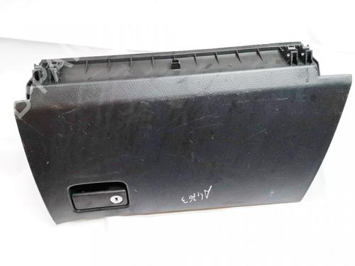 Used Glove box Glove box TOYOTA RAV 4 III (_A3_) 2.2 D 4WD (ALA30_, ALA30R) (136 hp) 35880789 35880789