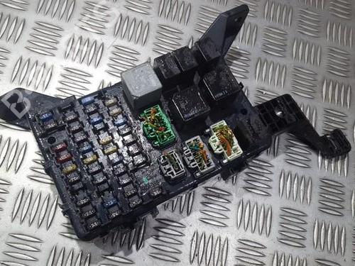 fuse-box-ford-mondeo-iii-b5y-2000-2001-2002-2003-2004-2005-2006-2007-33498871 main image