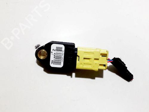 Used Electronic module Electronic module TOYOTA YARIS (_P9_) 1.4 D-4D (NLP90_, NLP90R) (90 hp) 33514580 33514580