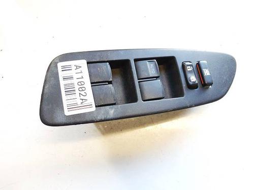 Used Switch Switch TOYOTA AURIS (_E15_) 2.0 D-4D (ADE150_, ADE150R) (126 hp) 33097929 33097929