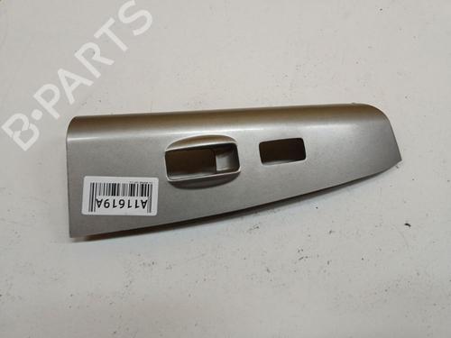 Kombi Kontakt / Stilkkontakt Kombi Kontakt / Stilkkontakt 38917200 38917200