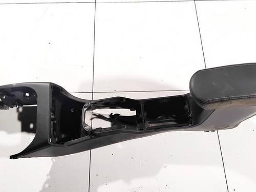 armrest-center-console-jeep-renegade-suv-bu-b1-bv-2014-38573359 main image