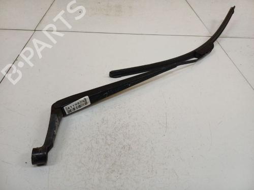Used Front windshield wiper arm Front windshield wiper arm TOYOTA AVENSIS (_T25_) 2.2 D-CAT (ADT251_, ADT251R) (177 hp) 40519786 40519786