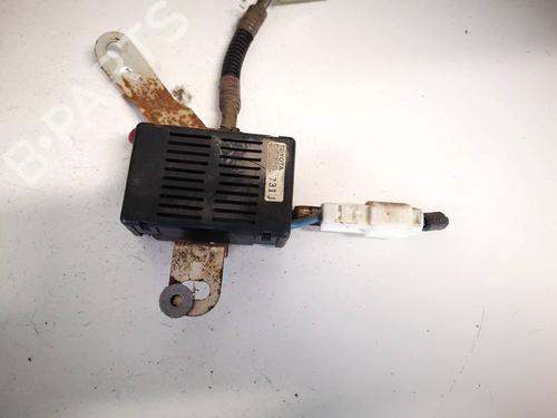 Used Electronic module LEXUS IS II (_E2_) 220d (ALE20) (177 hp) 32556063