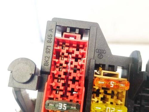 Fuse box AUDI A4 B8 (8K2) 2.0 TDI | BP32604731E1