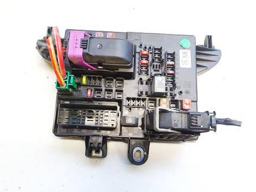 Used Fuse box Fuse box OPEL INSIGNIA A (G09) 2.0 CDTI (68) (131 hp) 39999876 39999876