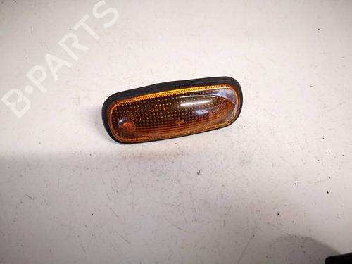Used Left side indicator Left side indicator LAND ROVER FREELANDER I (L314) 2.0 DI 4x4 (98 hp) 35157558 35157558