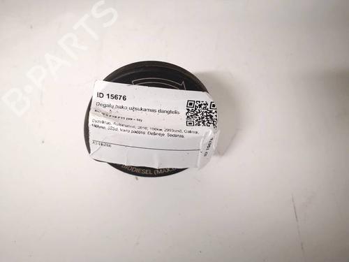 Used Fuel cap Fuel cap 34819106 34819106