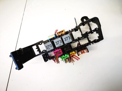 Used Fuse box Fuse box AUDI A6 C5 (4B2, 4B4) 2.5 TDI (155 hp) 32884510 32884510