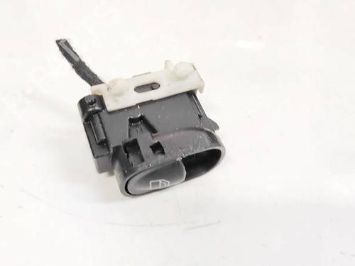Used Switch Switch MERCEDES-BENZ C-CLASS (W203) C 270 CDI (203.016) (170 hp) 32928578 32928578