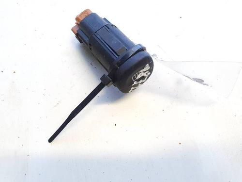 switch-ford-transit-van-fa_-_-2000-2001-2002-2003-2004-2005-2006-35335461 main image