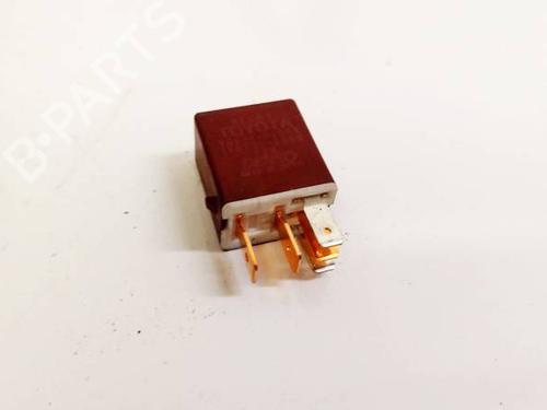 other-toyota-yaris-_p9_-2005-2006-2007-2008-2009-2010-2011-2012-2013-2014-32609781 main image