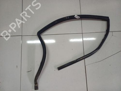 Gummiliste PEUGEOT 807 (EB_) 2.2 HDi | BP36829022C142 - Image 2