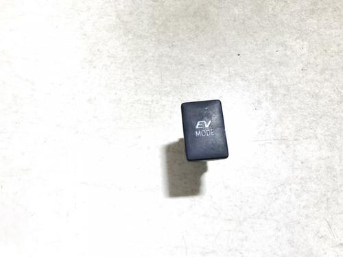 Used Switch Switch TOYOTA YARIS (_P15_) 1.5 (NCP150_) (109 hp) 35643317 35643317