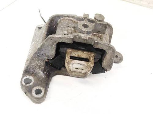 Used Engine mount Engine mount CITROËN C5 III (RD_) 2.0 HDi 140 (RDRHF8, RDRHFA, RDRHA8, RDRHAJ) (140 hp) 32933016 32933016