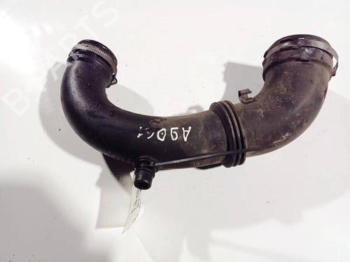 Used Pipe RENAULT TRAFIC II Bus (JL) 1.9 dCI 100 (JL0C, JL0K) (101 hp) 32624544