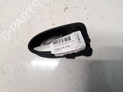 Used Front right interior door handle Front right interior door handle TOYOTA YARIS (_P9_) 1.4 D-4D (NLP90_, NLP90R) (90 hp) 34869755 34869755