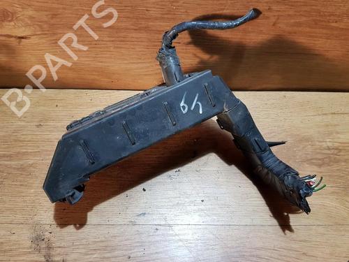 Used Fuse box Fuse box 33482042 33482042