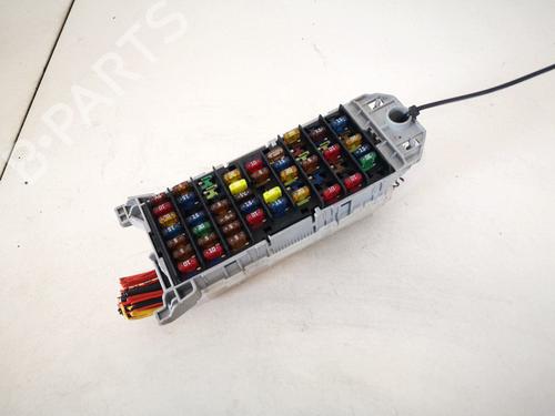 fuse-box-opel-meriva-a-mpv-x03-2003-2004-2005-2006-2007-2008-2009-2010-32901648 main image