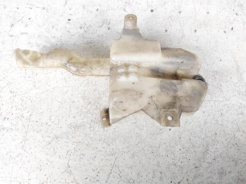 windscreen-washer-tank-ford-mondeo-iii-b5y-2000-2001-2002-2003-2004-2005-2006-2007-35577212 main image
