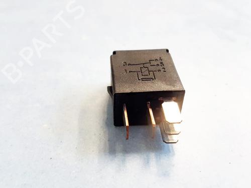 Used Electronic sensor Electronic sensor VOLVO S80 I (184) 2.4 (170 hp) 33104620 33104620