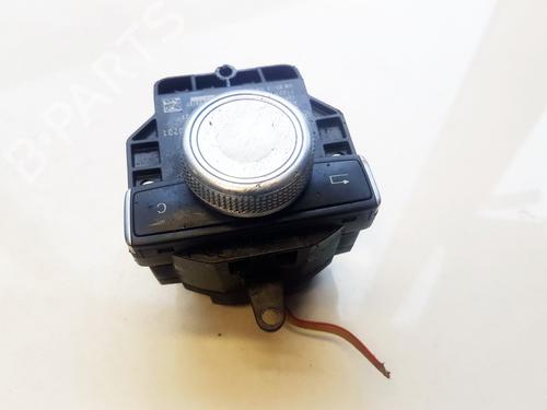 Used Steering wheel controls Steering wheel controls 35641770 35641770