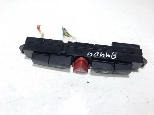 Used Warning switch Warning switch KIA CEE'D Hatchback (ED) 1.4 CVVT (90 hp) 35833934 35833934