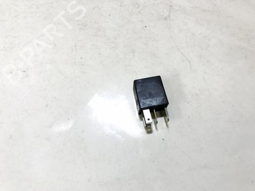 electronic-sensor-opel-zafira-a-mpv-t98-1999-2000-2001-2002-2003-2004-2005-2006-33075375 main image