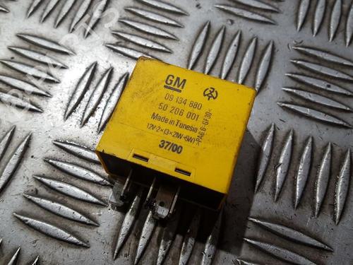 Used Electronic sensor Electronic sensor OPEL ASTRA G Hatchback (T98) 2.0 DTI 16V (F08, F48) (101 hp) 33497126 33497126