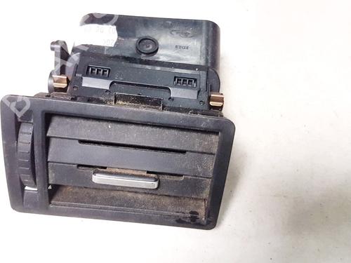 air-vent-ford-kuga-i-2008-2009-2010-2011-2012-33102209 main image