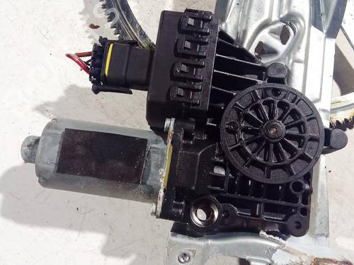 Used Left front window motor Left front window motor 35043647 35043647