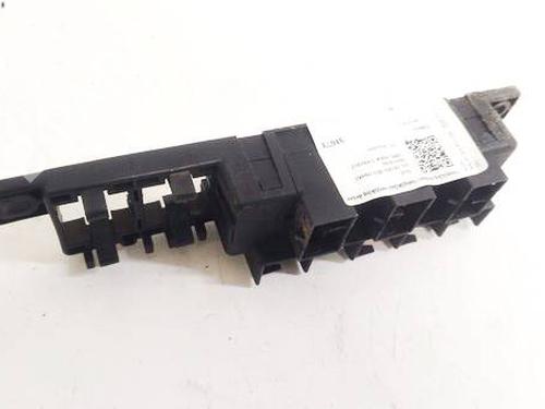 Used Fuse box PORSCHE CAYENNE (9PA) S 4.5 (340 hp) 32618978