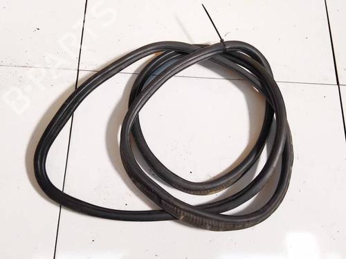 Used Rubber door seal Rubber door seal VW POLO IV (9N_, 9A_) 1.4 TDI (70 hp) 35040350 35040350