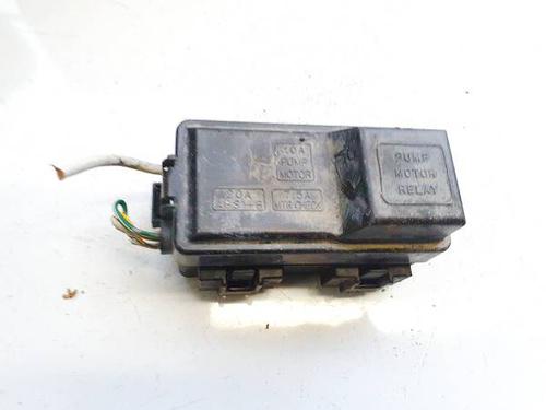 Used Fuse box Fuse box 38573064 38573064