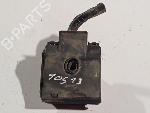 Used Fuse box Fuse box VW POLO IV (9N_, 9A_) 1.2 12V (64 hp) 32571268 32571268