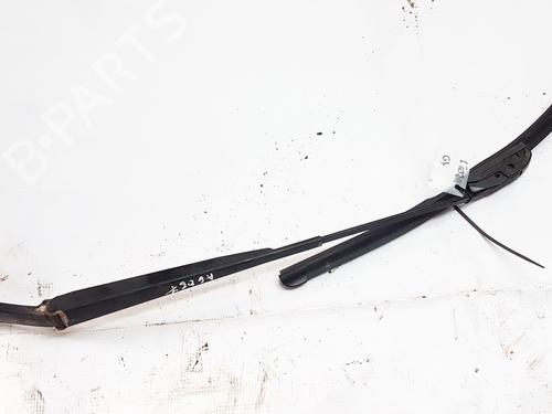 front-windshield-wiper-arm-kia-cerato-i-hatchback-ld-2004-2005-2006-2007-2008-2009-2010-33063785 main image