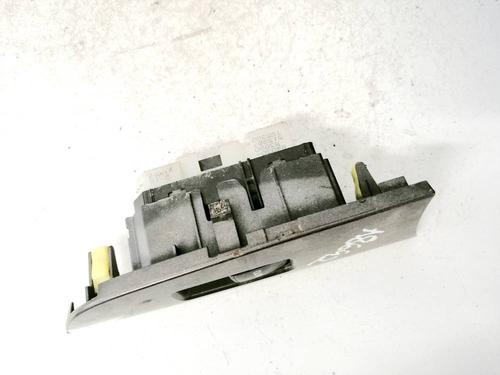 Switch LEXUS IS II (_E2_) 220d (ALE20) | BP32579851I30